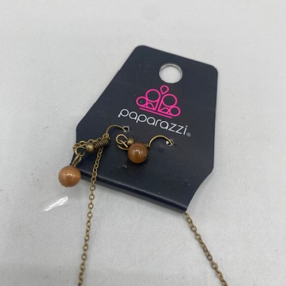 Paparazzi Let Stem Talk Brass Necklace W/Matching Earrings - Picture 3 of 3